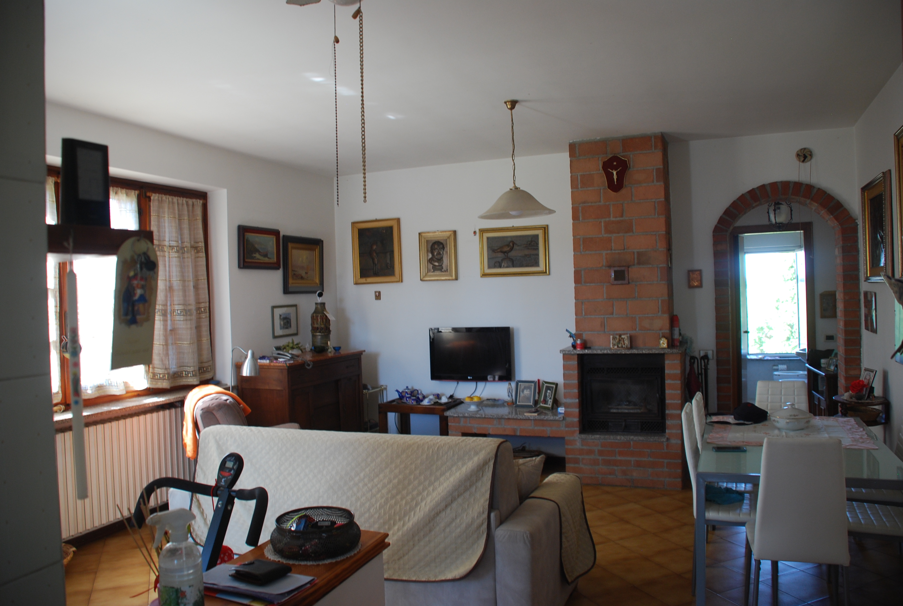 Bellissima villetta a Cascinagrossa con ampio giardino e dotazioni complete 3
